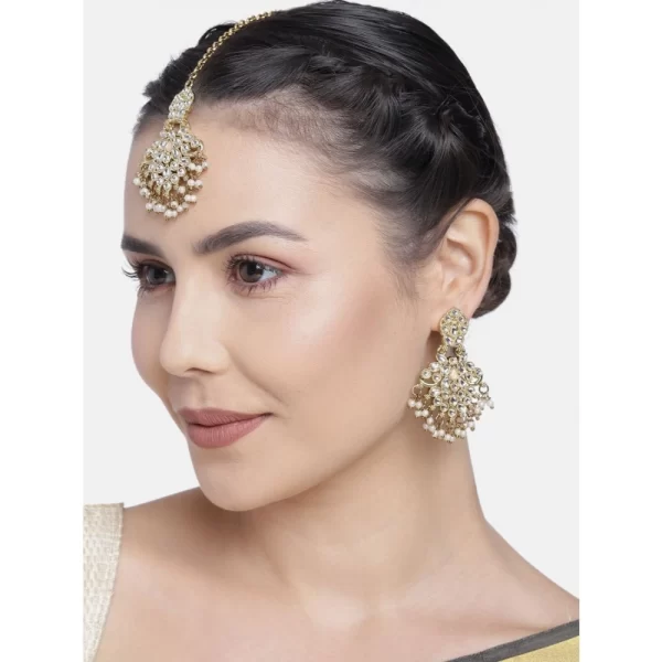 Women's Rose Gold Plated Alloy Kundan Earrings & Mangtikka (White)