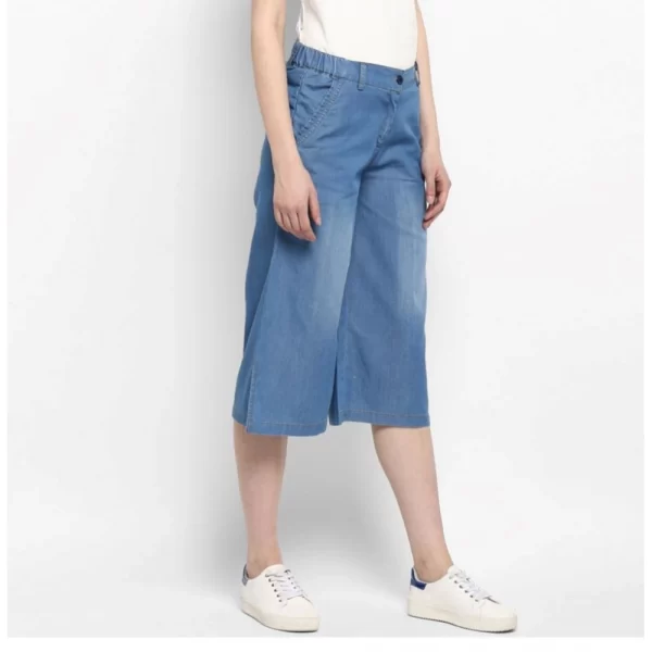 Women's Denim Solid Buttoned Below Knee Culottes (Light Blue)