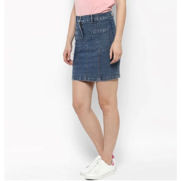 Women's Denim Front Pocket Buttoned Skirt (Blue)