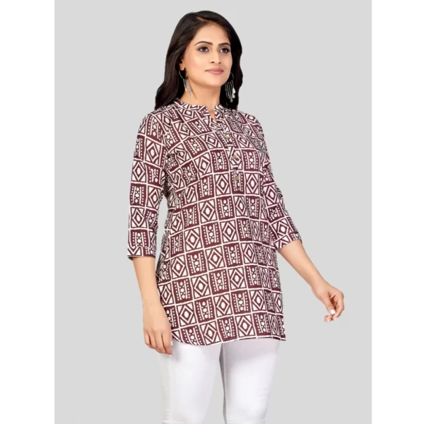 Women's Poly Crepe Mandarin Collar 3/4 Sleeves Short Top (Maroon)
