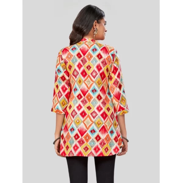 Women's Rayon Collared Neck 3/4 Sleeves Short Top (Red)