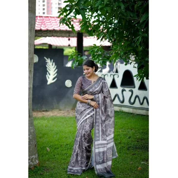Women's Cotton Printed Saree With Unstitched Blouse (Grey, 5.5 Mtr)