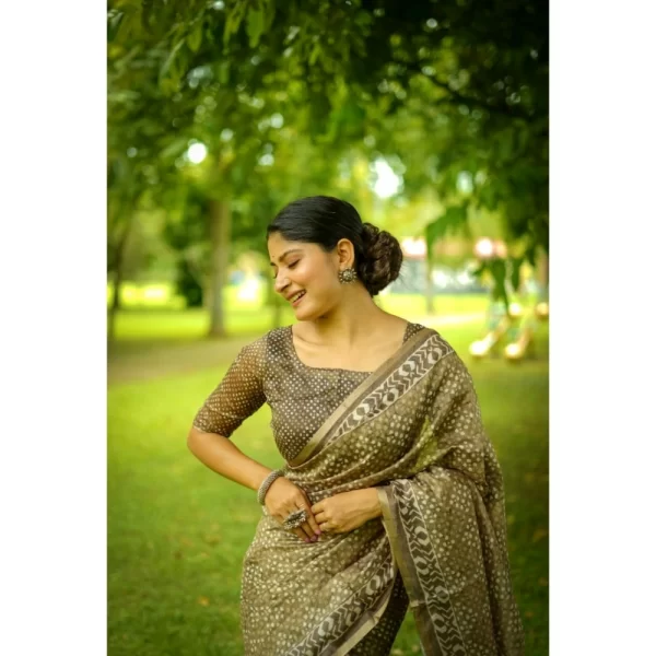 Women's Cotton Printed Saree With Unstitched Blouse (Green, 5.5 Mtr)