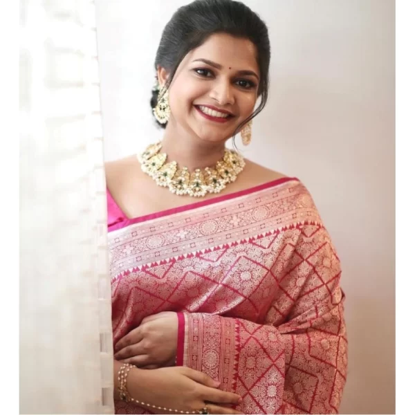 Women's Silk Printed Saree With Unstitched Blouse 5.5Mtr (Pink)